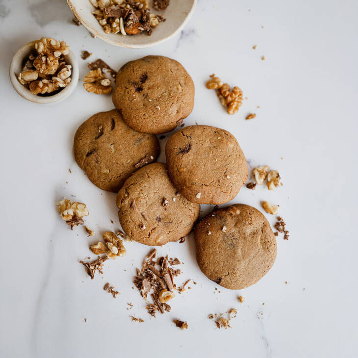 Choco Chip Walnut Cookies